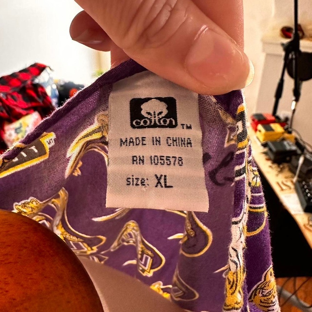 LSU scrub top - Picture 6 of 6